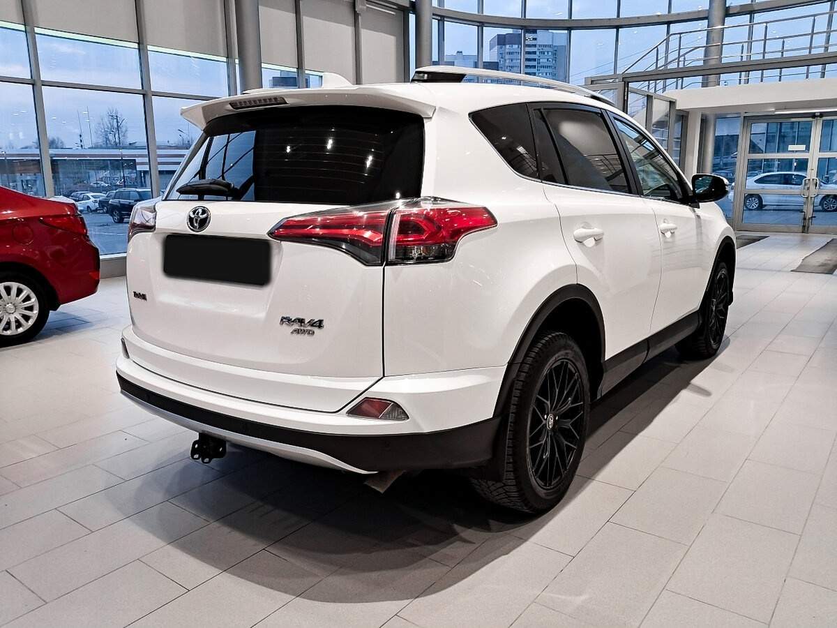 Купить Toyota RAV4 с пробегом. Фото: #4