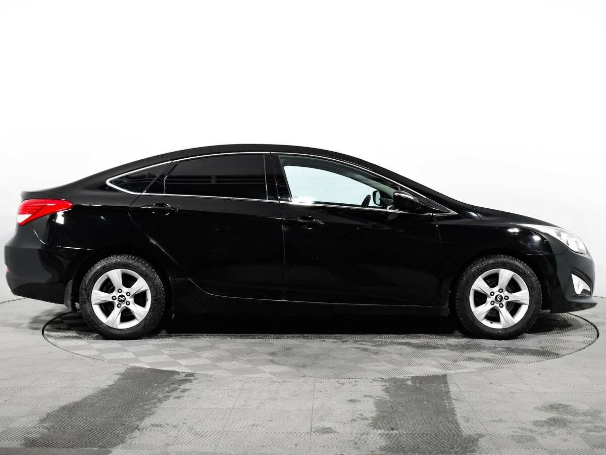 Купить Hyundai i40 с пробегом. Фото: #3