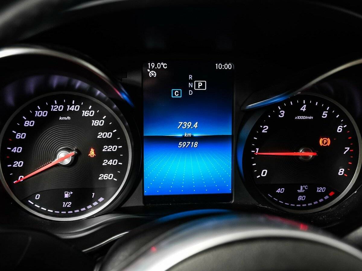 Купить Mercedes-Benz C-Класс с пробегом. Фото: #9