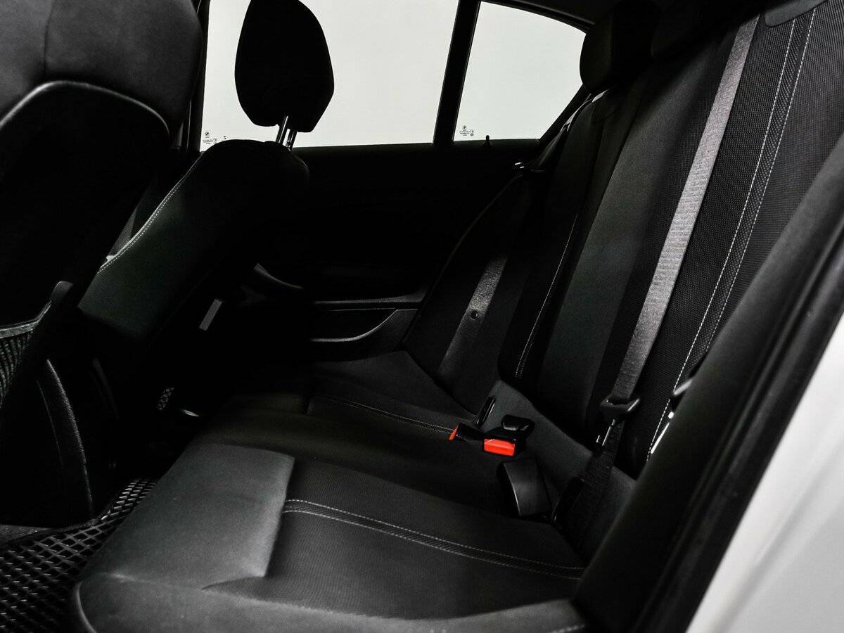 Купить BMW 1 серии с пробегом. Фото: #12