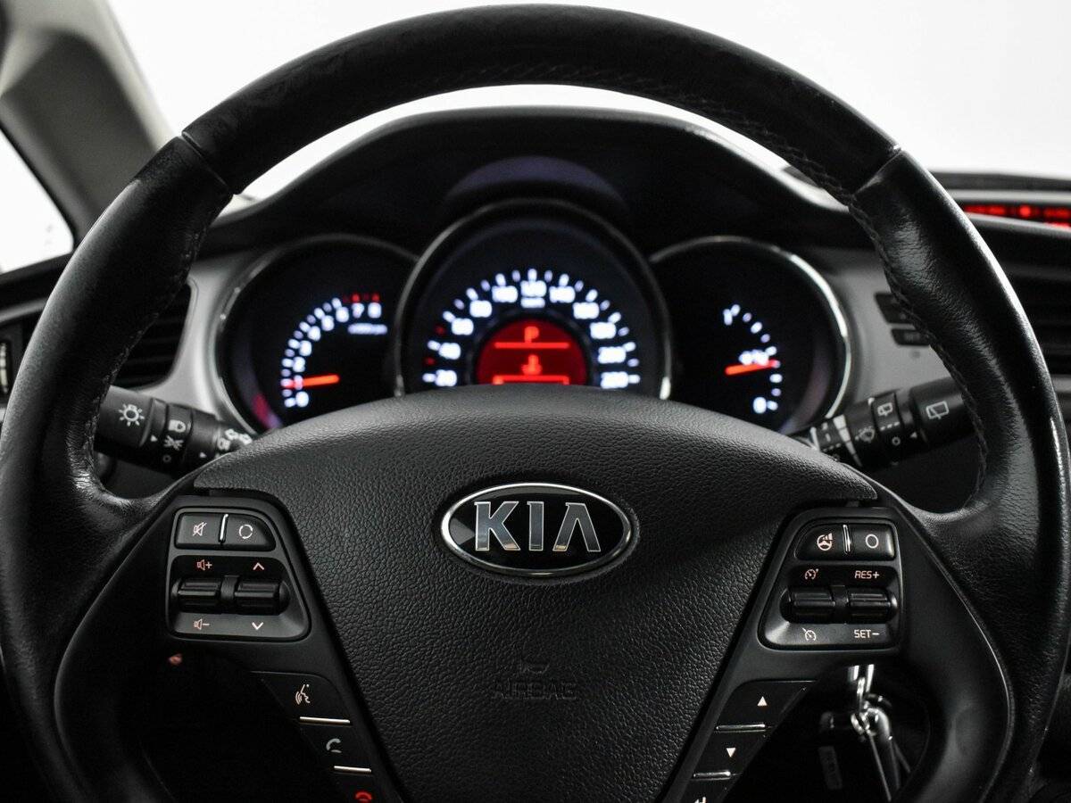 Купить Kia Ceed с пробегом. Фото: #18