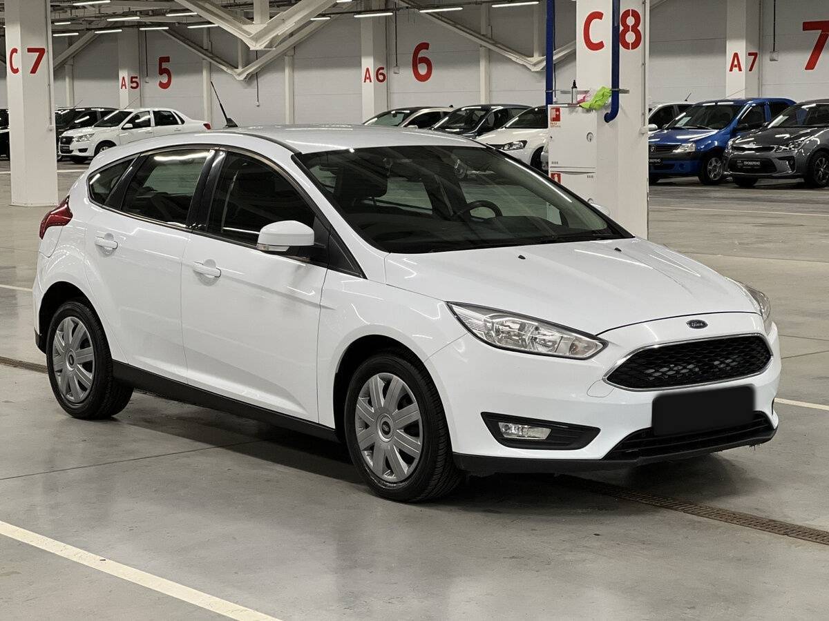 Купить Ford Focus с пробегом. Фото: #2