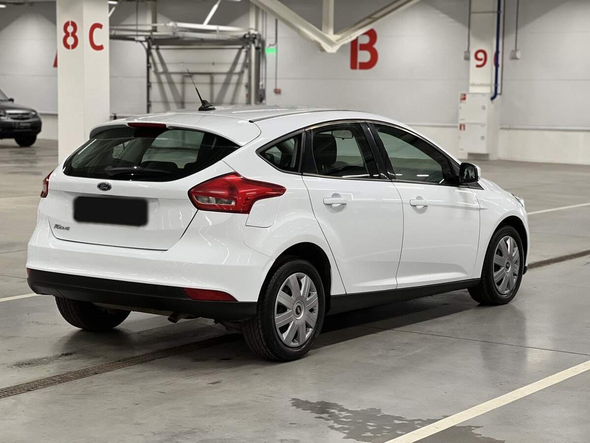 Купить Ford Focus с пробегом. Фото: #4