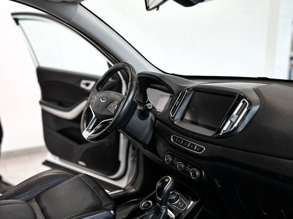 Купить Chery Tiggo 7 с пробегом. Фото: #8