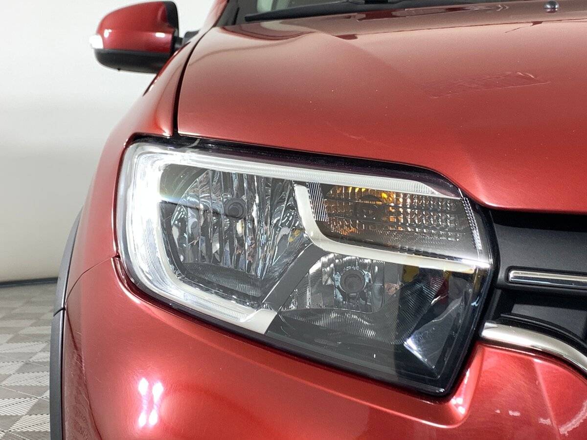 Купить Renault Sandero с пробегом. Фото: #9