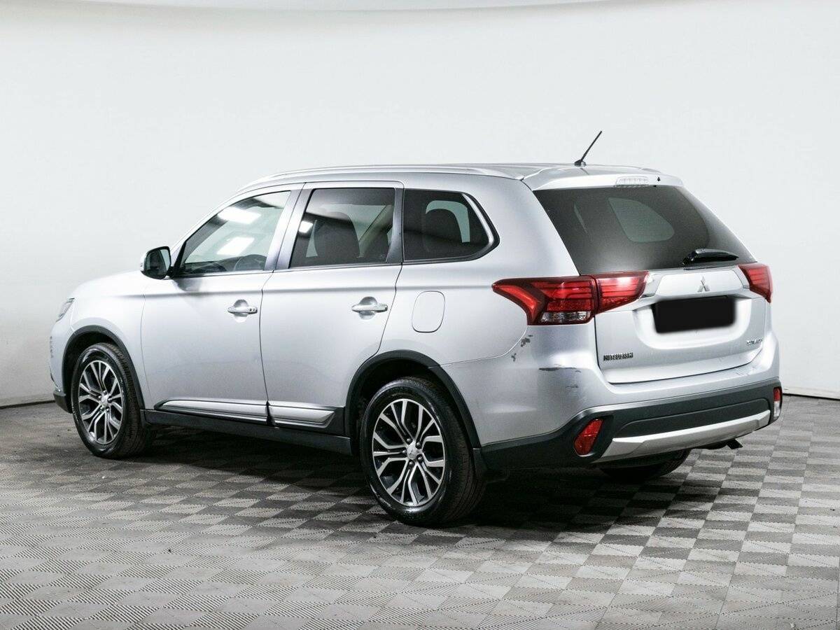 Купить Mitsubishi Outlander с пробегом. Фото: #5