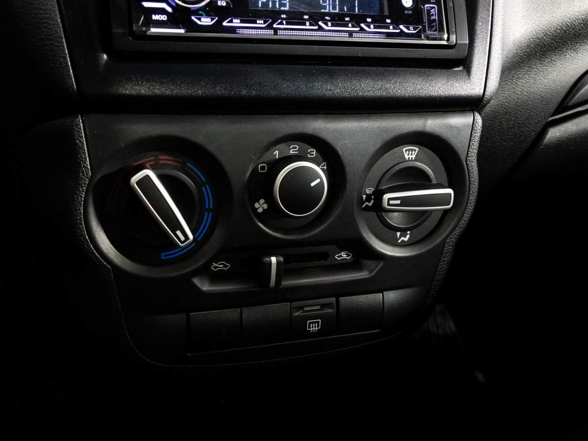 Купить Lada (ВАЗ) Granta с пробегом. Фото: #11