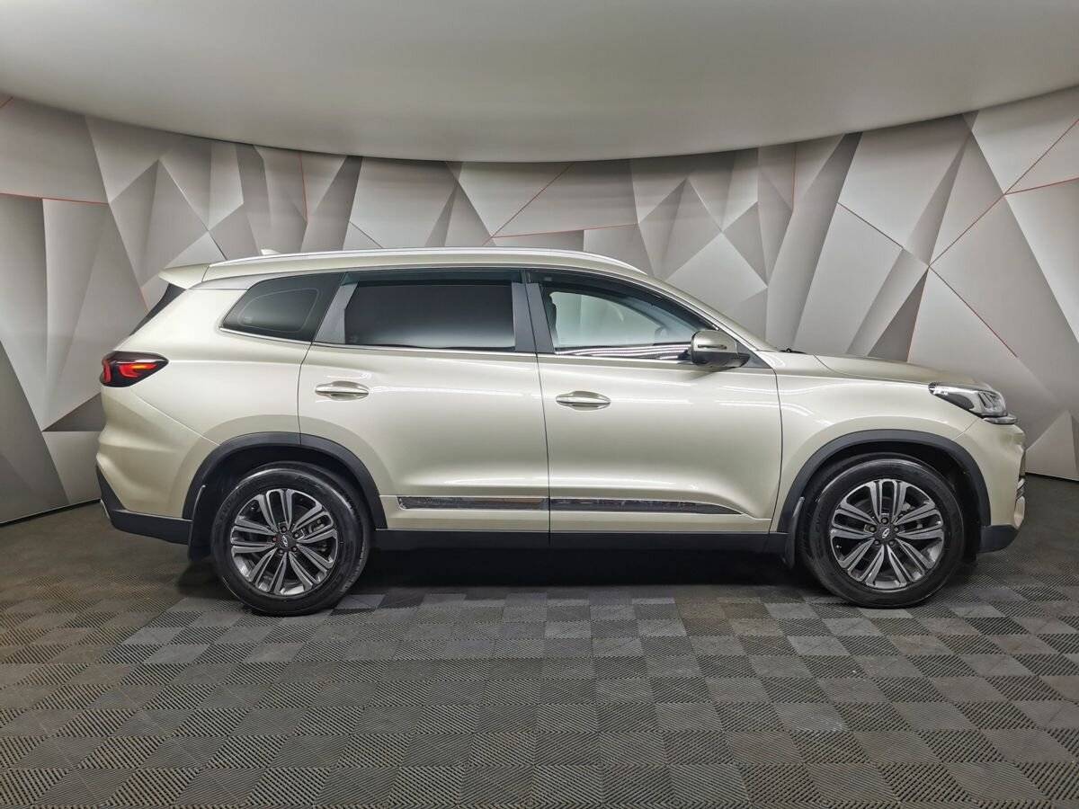 Купить Chery Tiggo 8 с пробегом. Фото: #5