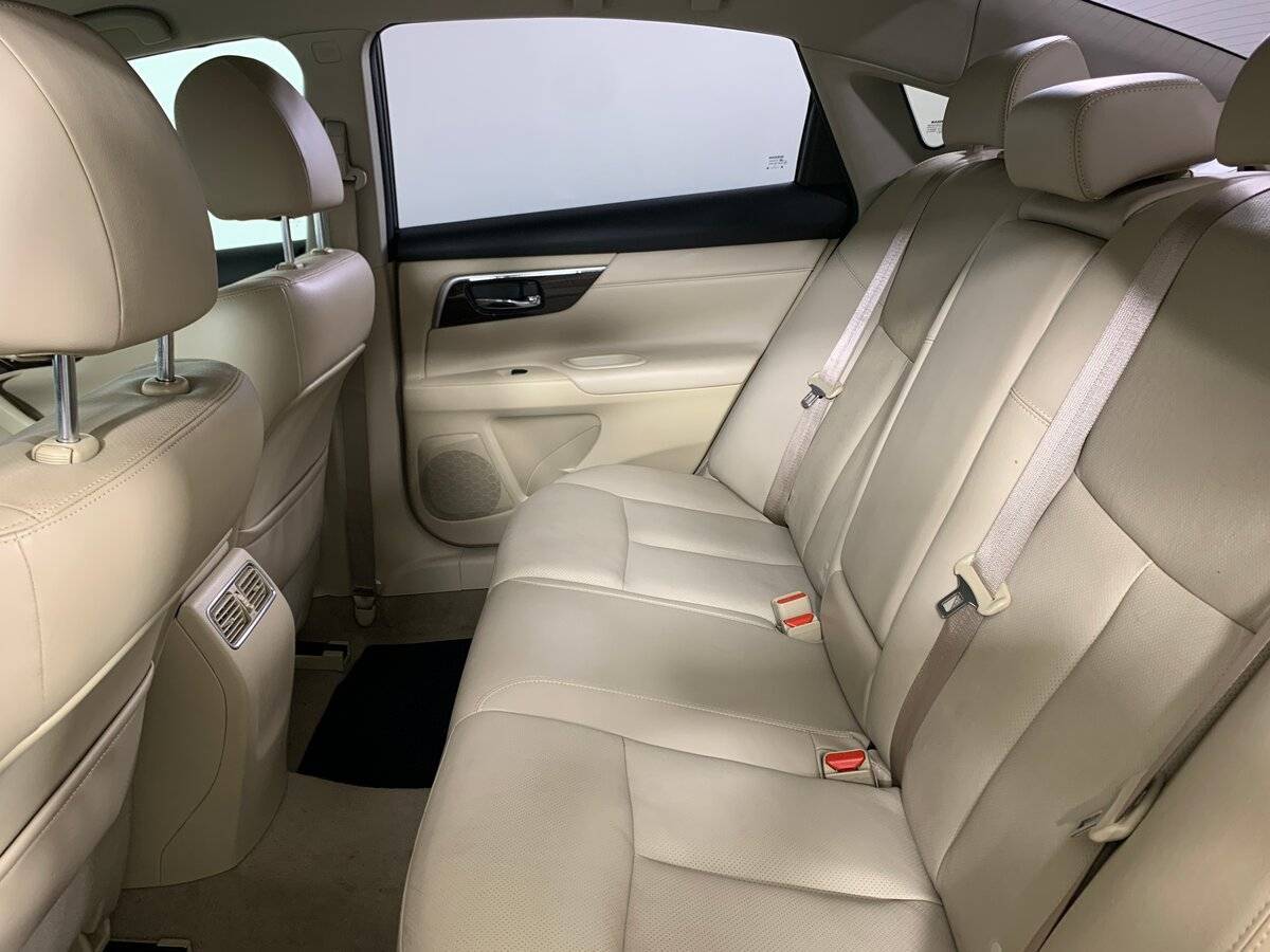 Купить Nissan Teana с пробегом. Фото: #17