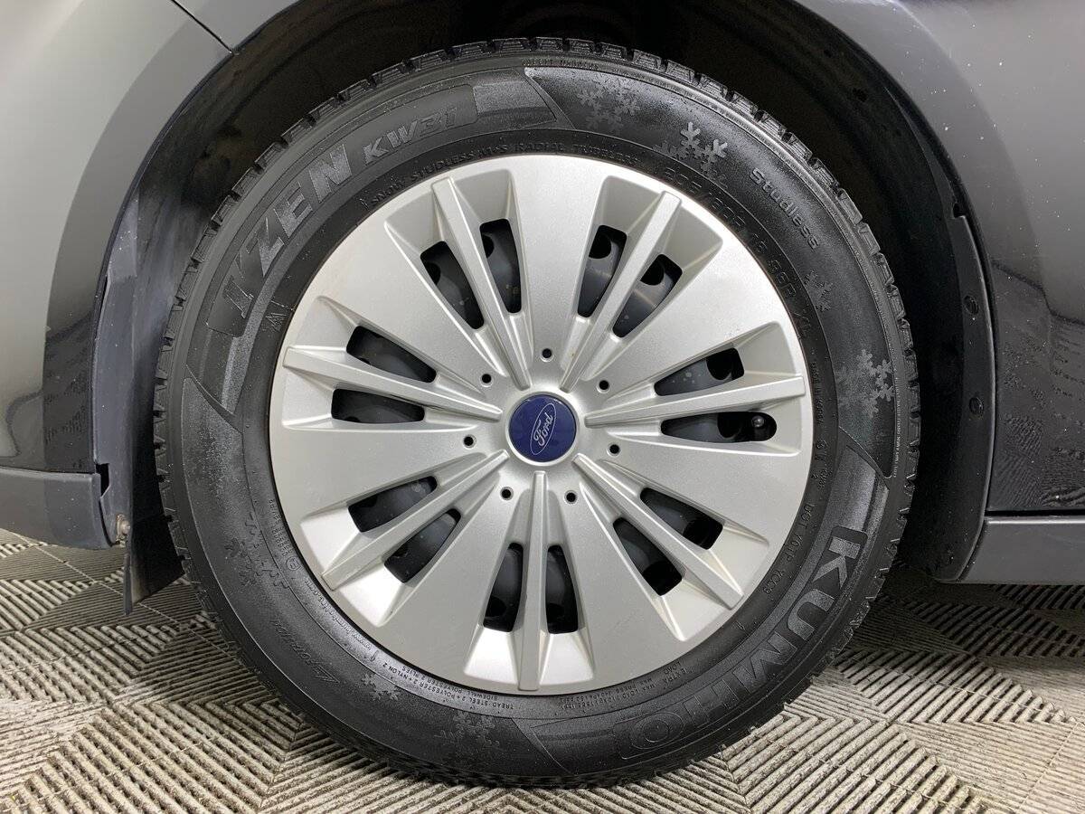 Купить Ford Focus с пробегом. Фото: #8