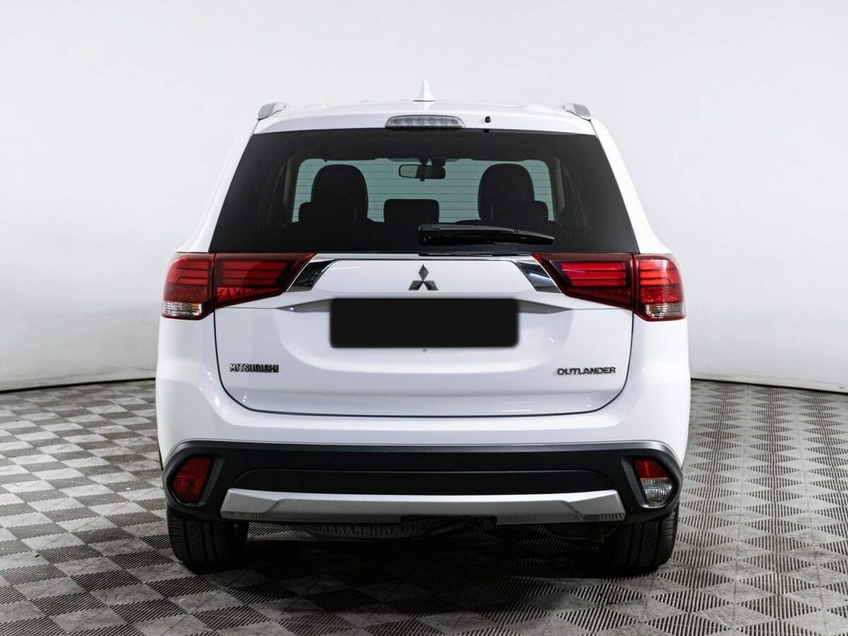 Купить Mitsubishi Outlander с пробегом. Фото: #5