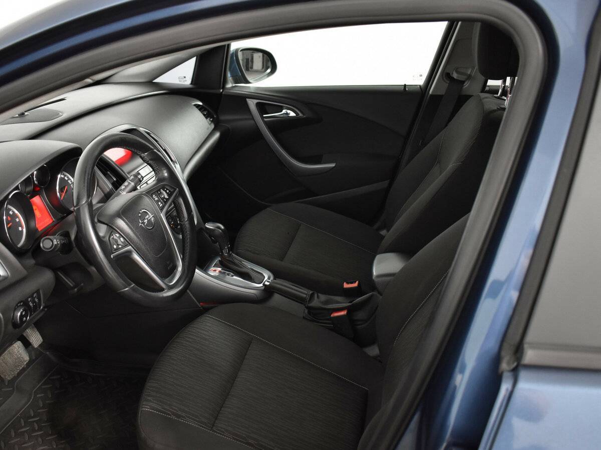Купить Opel Astra с пробегом. Фото: #8