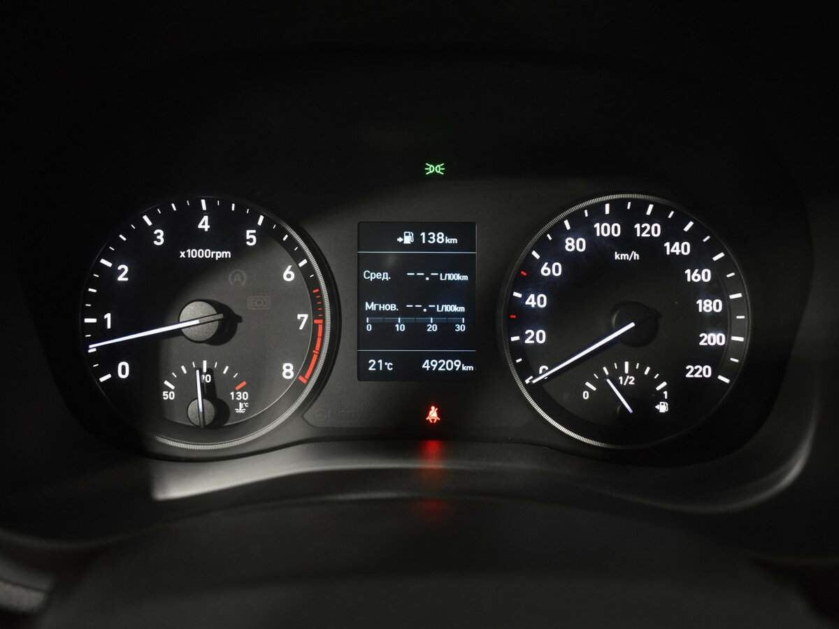 Купить Hyundai Solaris с пробегом. Фото: #13