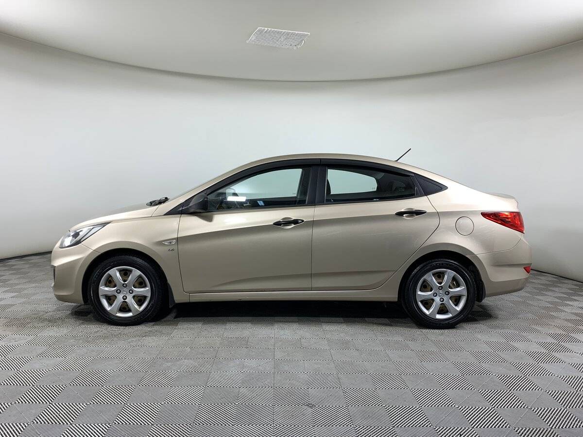 Купить Hyundai Solaris с пробегом. Фото: #7