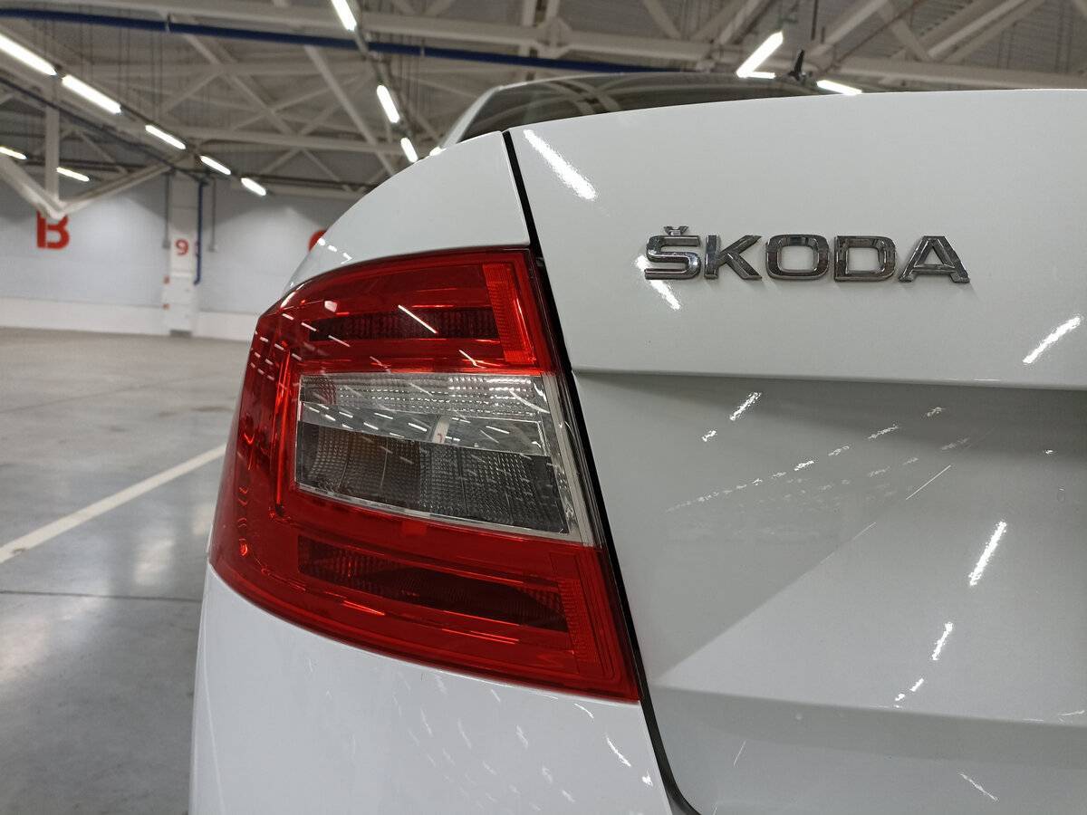 Купить Skoda Octavia с пробегом. Фото: #8