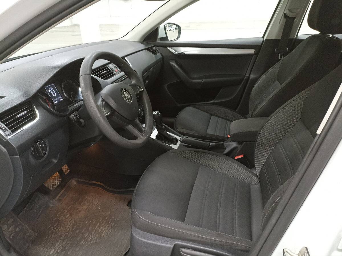 Купить Skoda Octavia с пробегом. Фото: #15