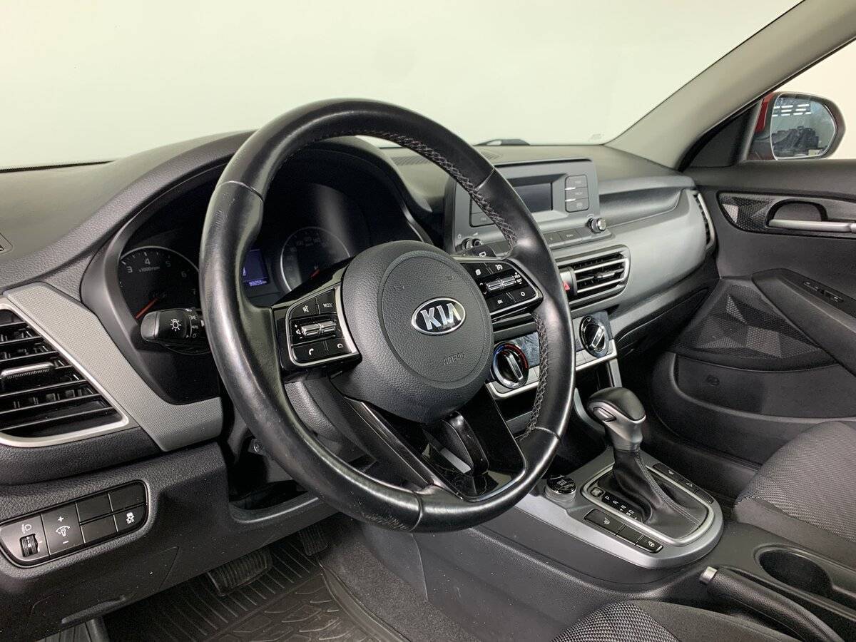 Купить Kia Seltos с пробегом. Фото: #10