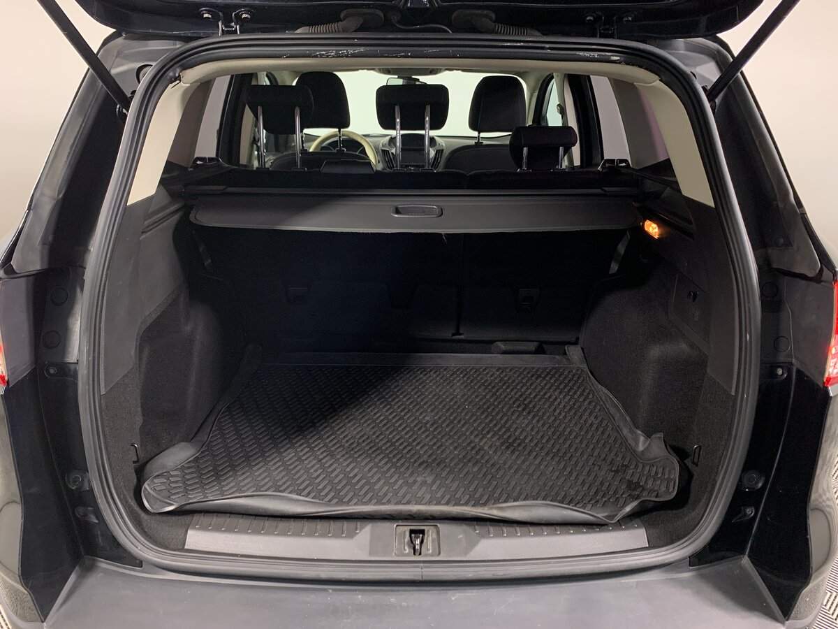 Купить Ford Kuga с пробегом. Фото: #18