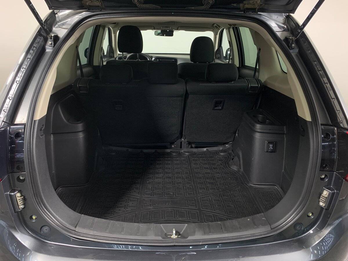 Купить Mitsubishi Outlander с пробегом. Фото: #18