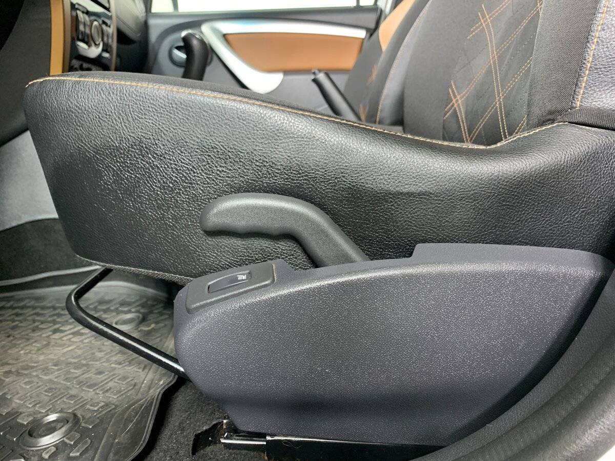 Купить Lada (ВАЗ) Largus с пробегом. Фото: #15