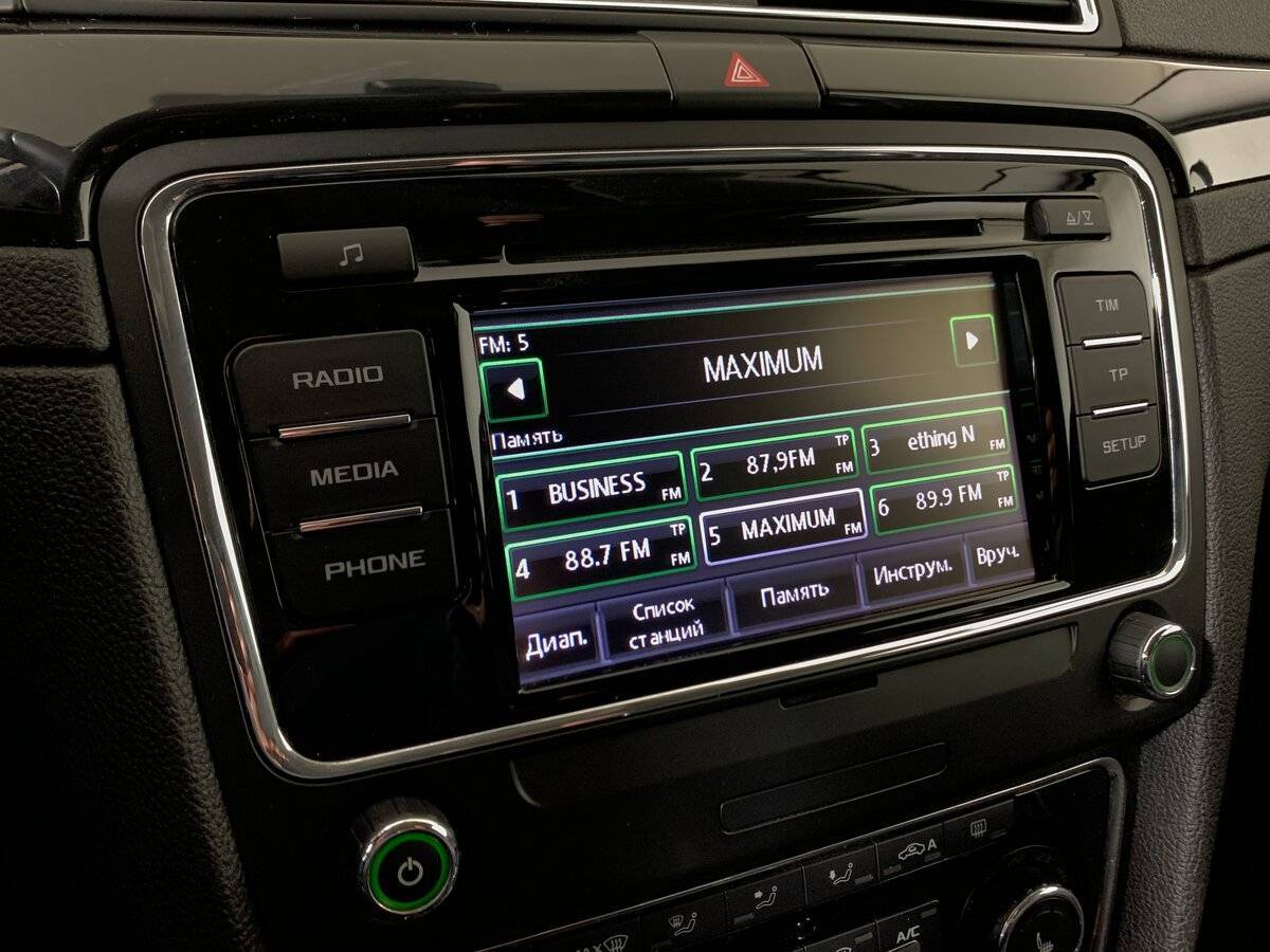 Купить Skoda Superb с пробегом. Фото: #14