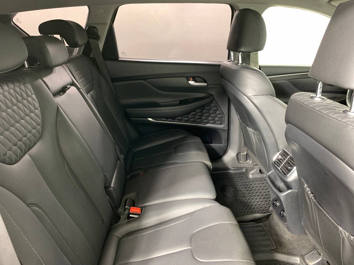 Купить Hyundai Santa Fe с пробегом. Фото: #16