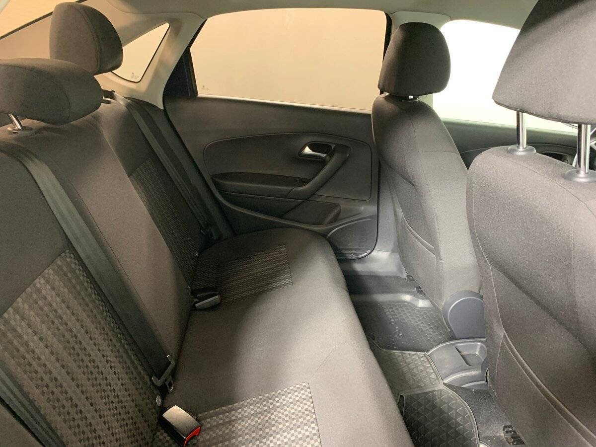 Купить Volkswagen Polo с пробегом. Фото: #16