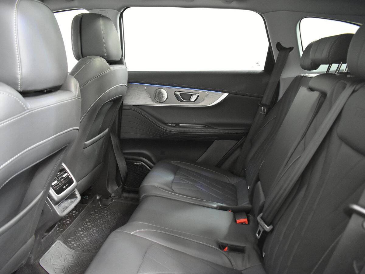 Купить Chery Tiggo 8 Pro Max с пробегом. Фото: #14