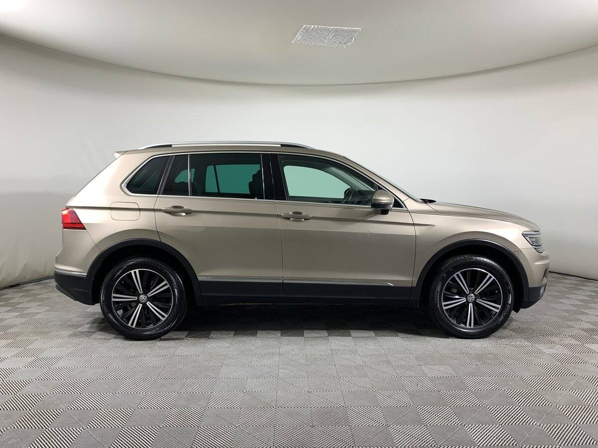 Купить Volkswagen Tiguan с пробегом. Фото: #3