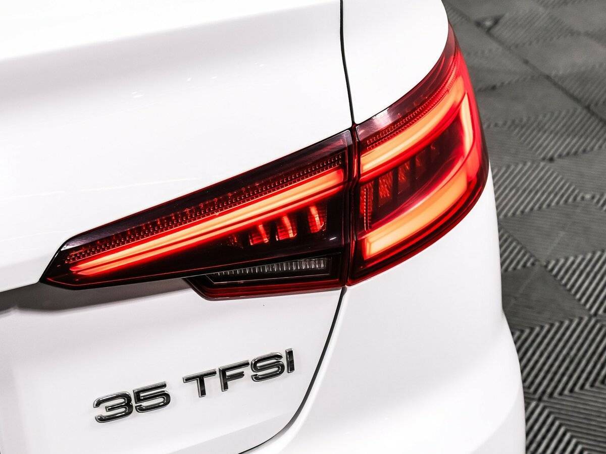 Купить Audi A4 с пробегом. Фото: #14