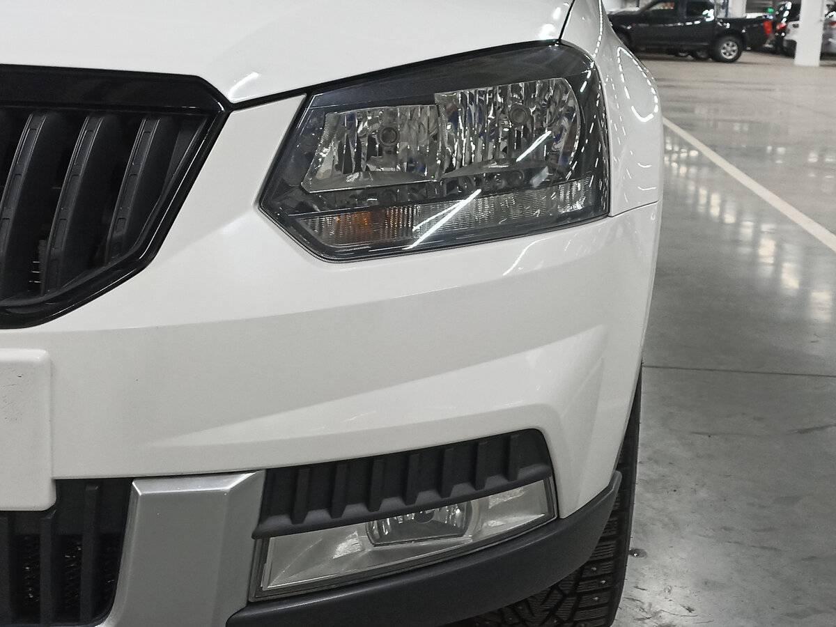Купить Skoda Yeti с пробегом. Фото: #16