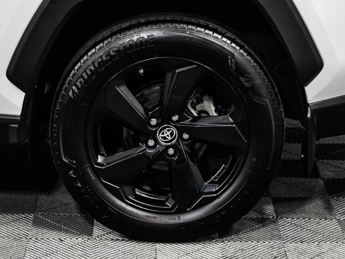 Купить Toyota RAV4 с пробегом. Фото: #14