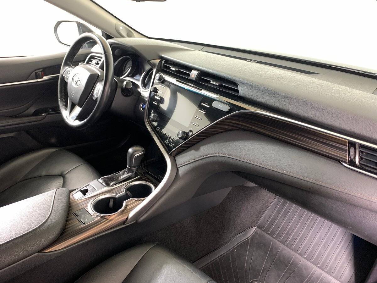 Купить Toyota Camry с пробегом. Фото: #12