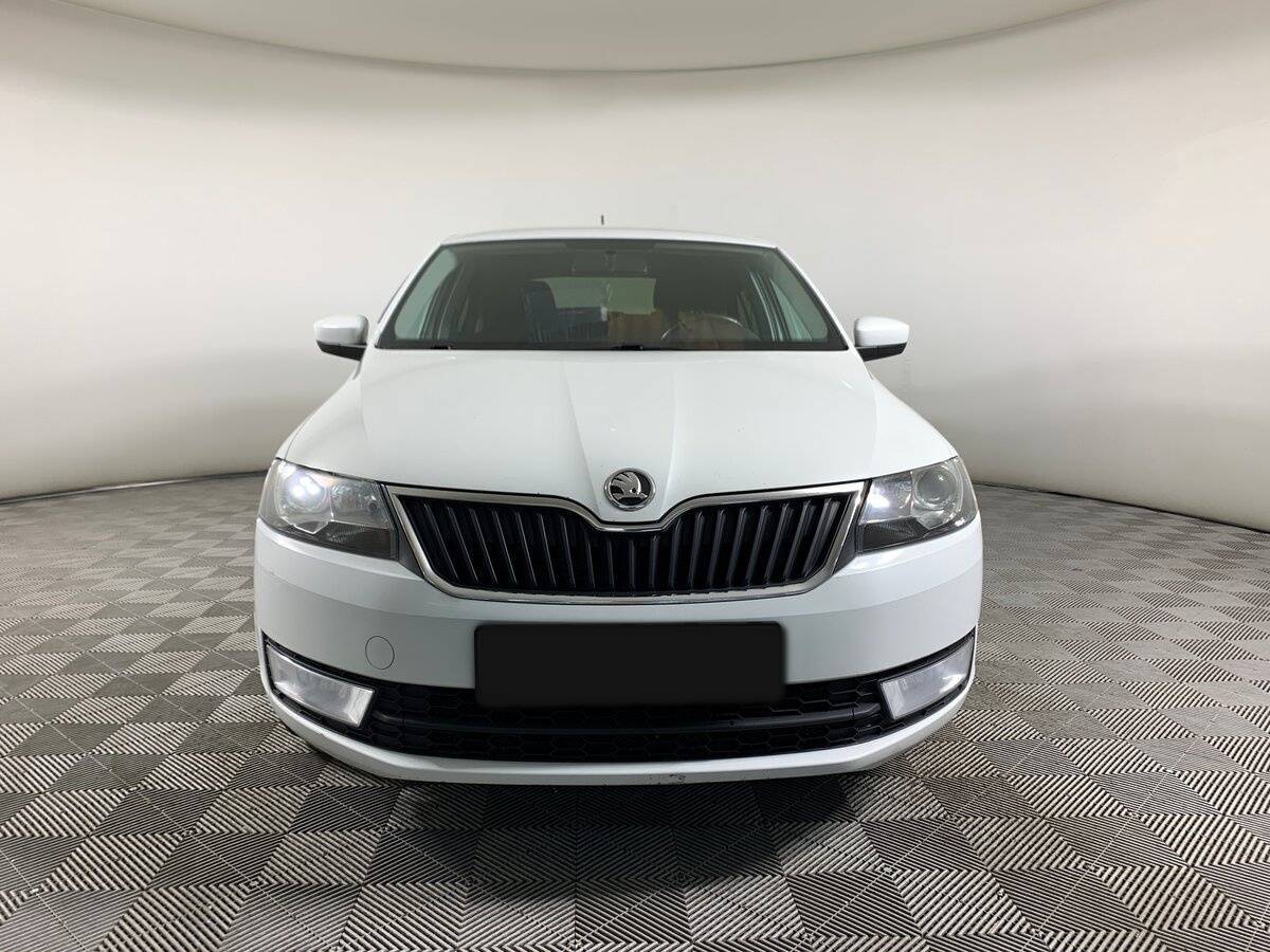 Купить Skoda Rapid с пробегом. Фото: #1