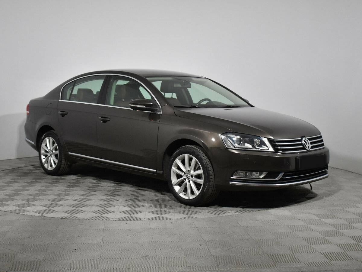 Купить Volkswagen Passat с пробегом. Фото: #2