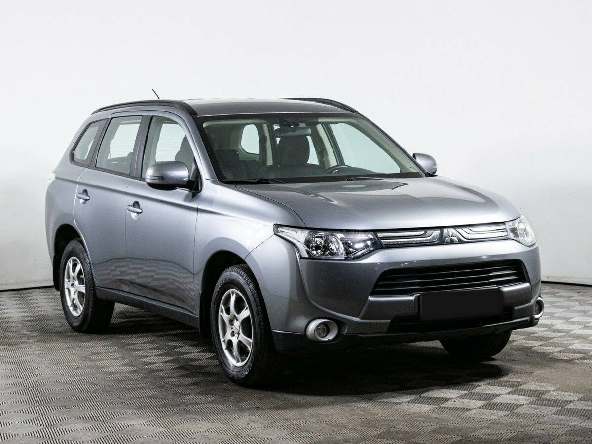 Купить Mitsubishi Outlander с пробегом. Фото: #2
