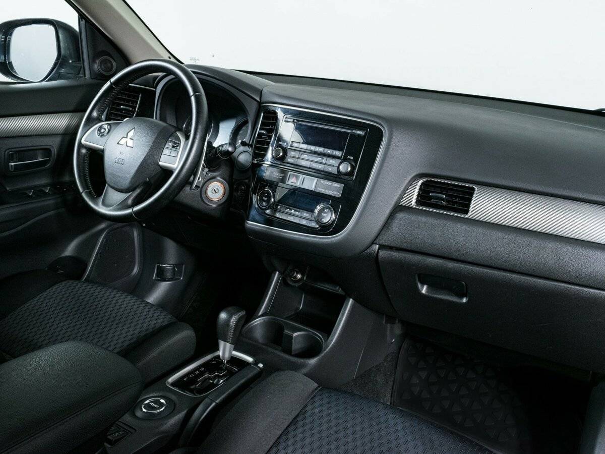 Купить Mitsubishi Outlander с пробегом. Фото: #7