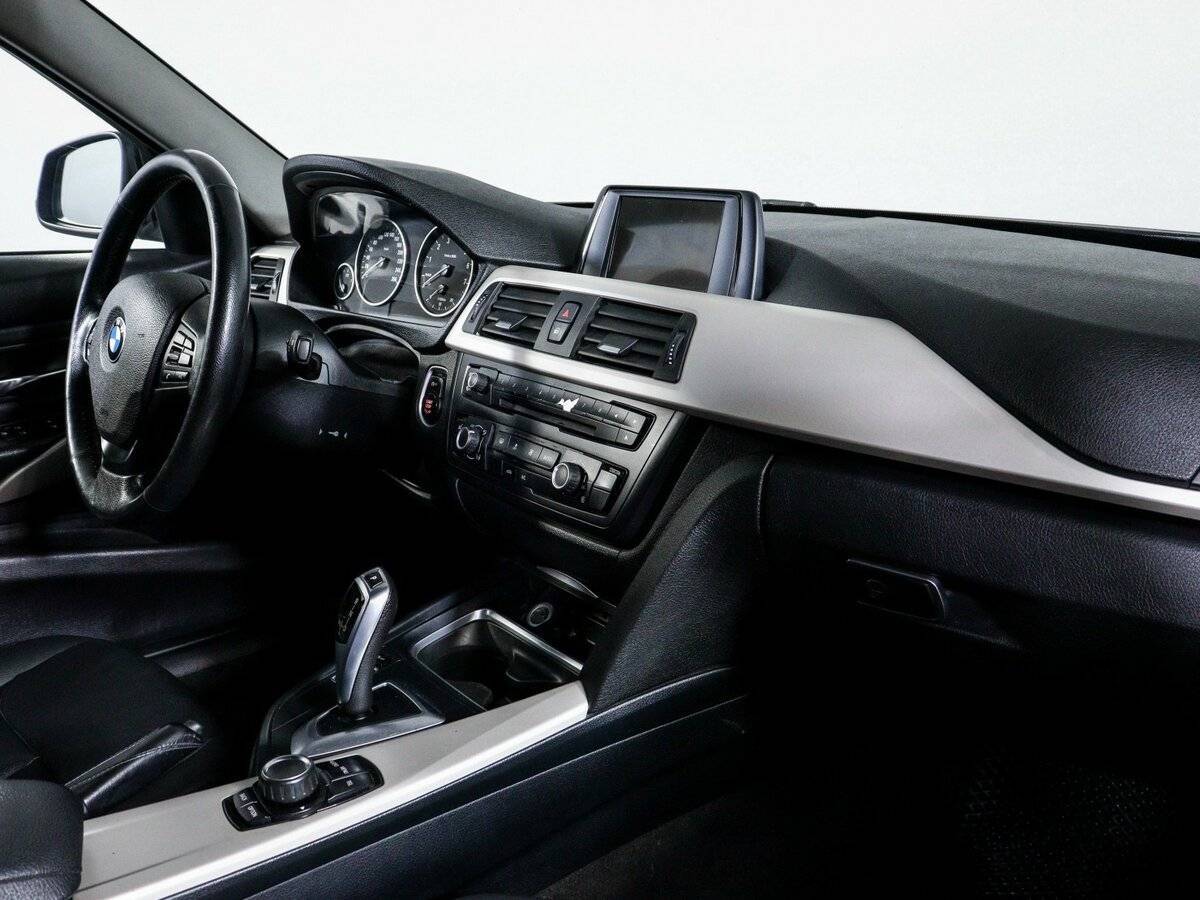 Купить BMW 3 серии с пробегом. Фото: #8