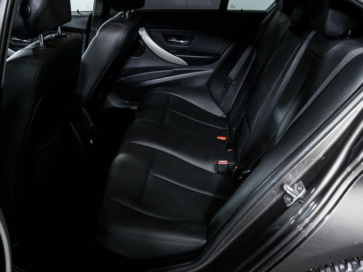 Купить BMW 3 серии с пробегом. Фото: #9