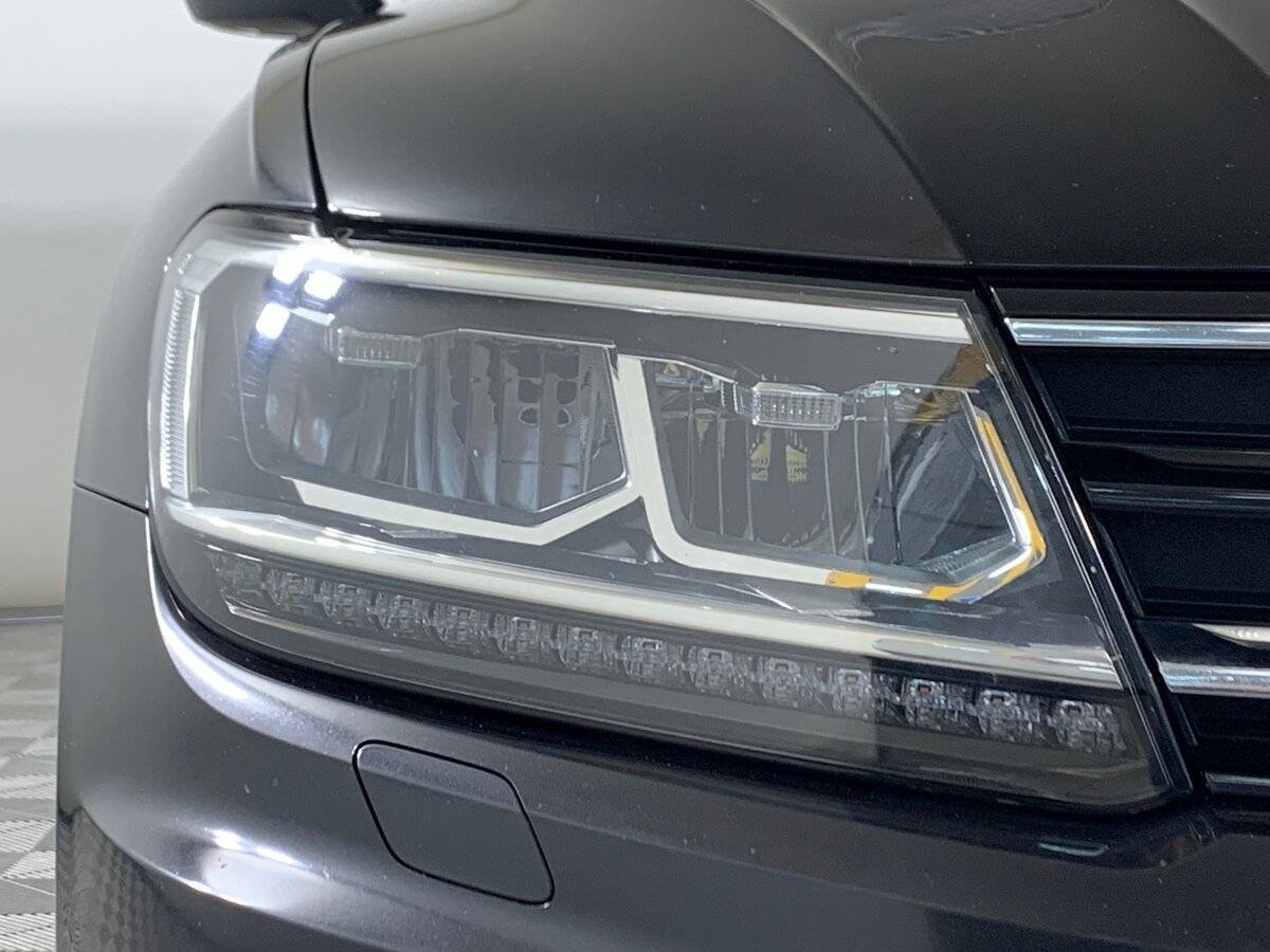 Купить Volkswagen Tiguan с пробегом. Фото: #9