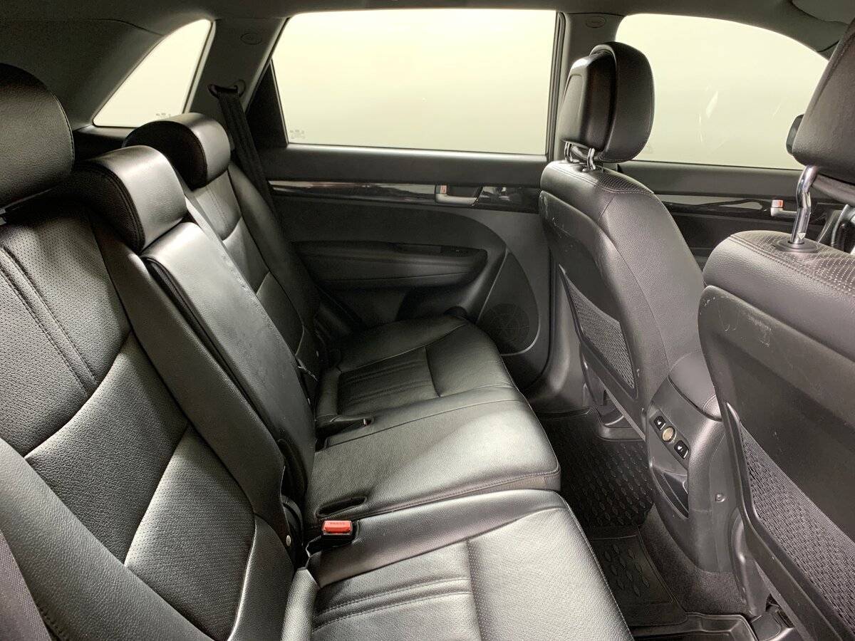 Купить Kia Sorento с пробегом. Фото: #16