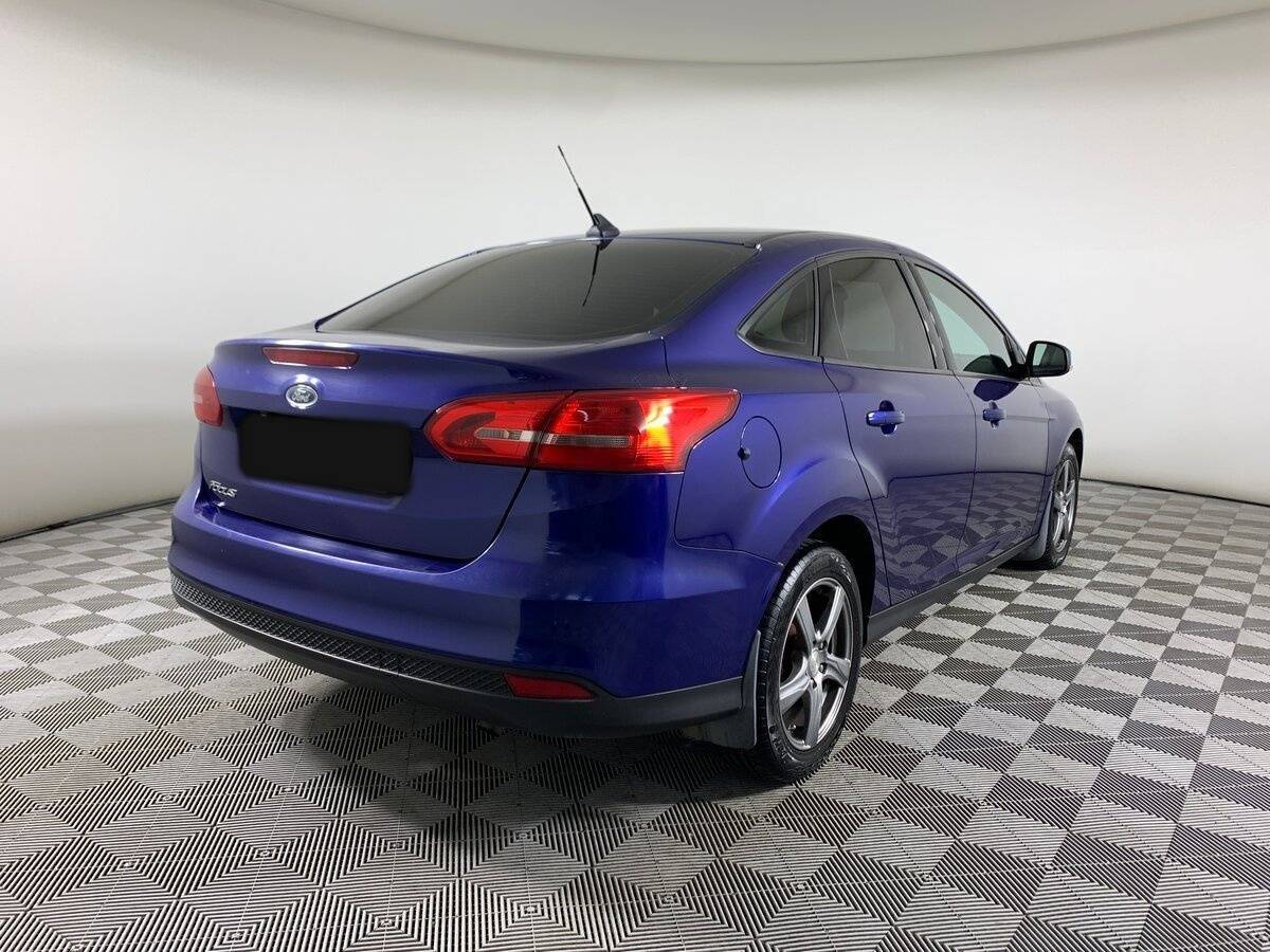 Купить Ford Focus с пробегом. Фото: #4