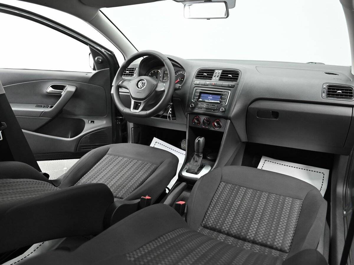 Купить Volkswagen Polo с пробегом. Фото: #12