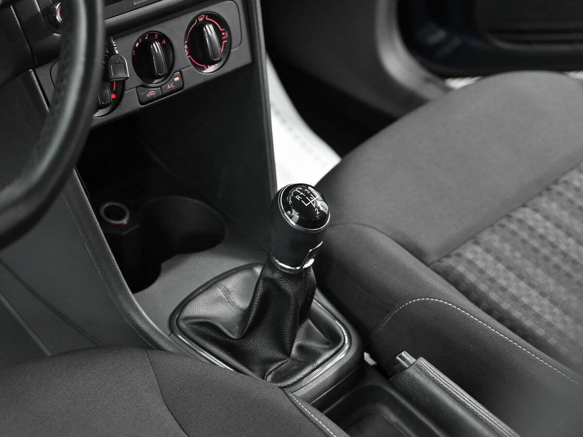 Купить Volkswagen Polo с пробегом. Фото: #9