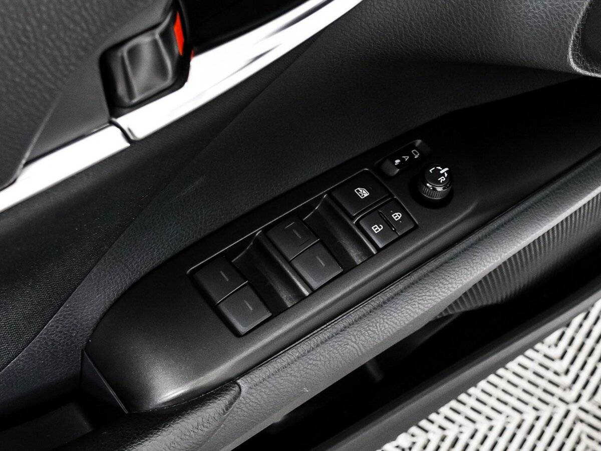 Купить Toyota Camry с пробегом. Фото: #20