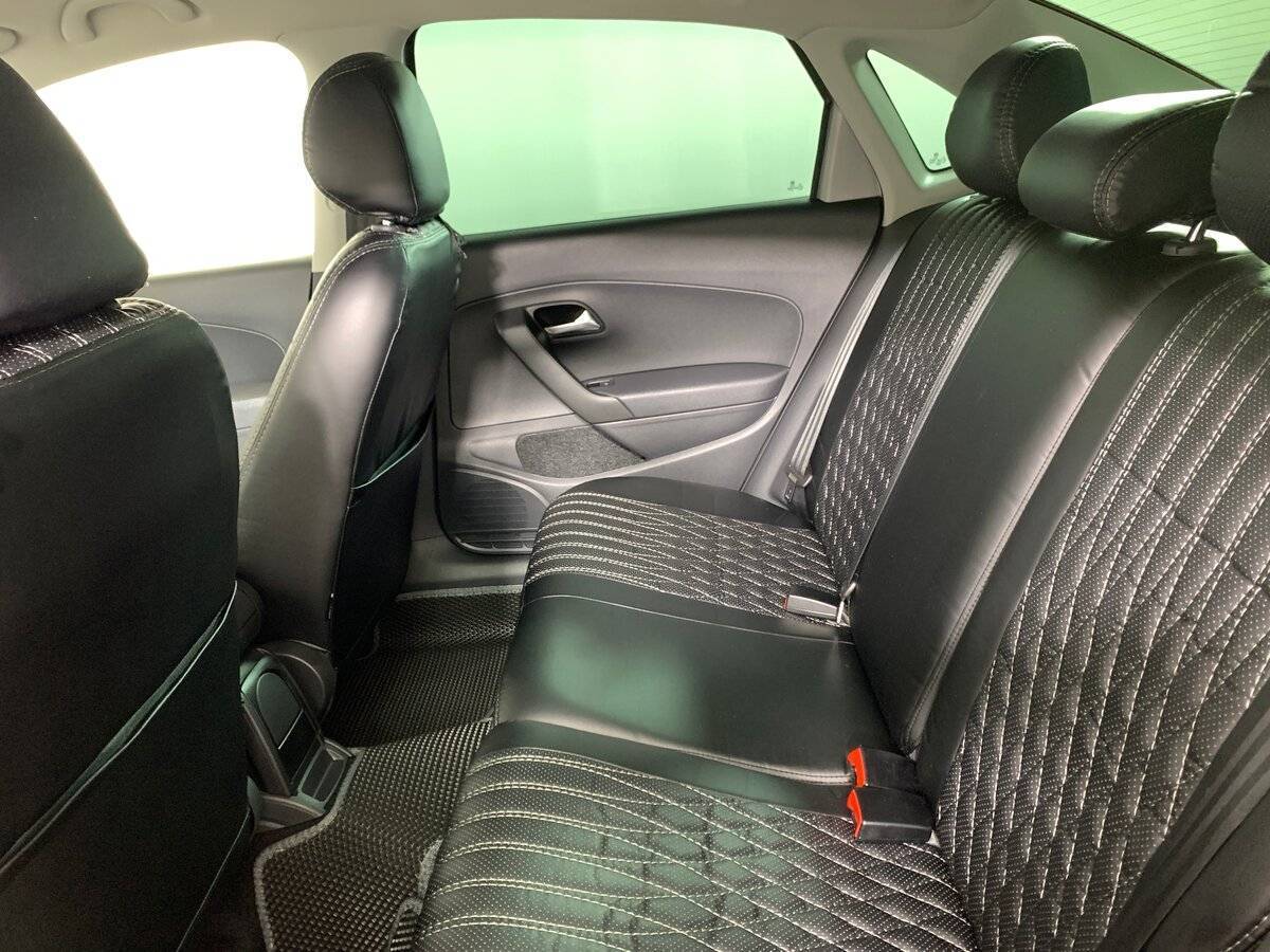 Купить Volkswagen Polo с пробегом. Фото: #17