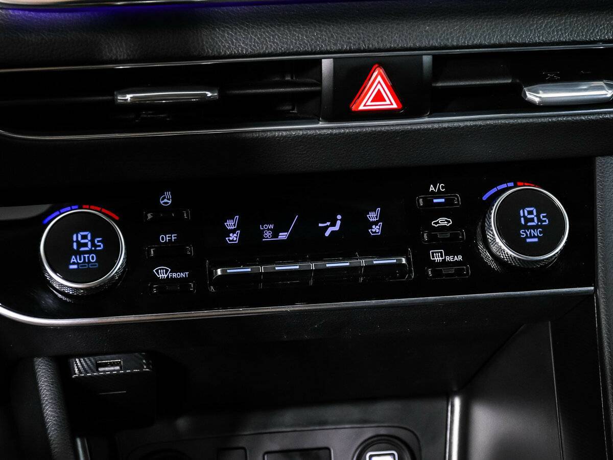 Купить Hyundai Sonata с пробегом. Фото: #18