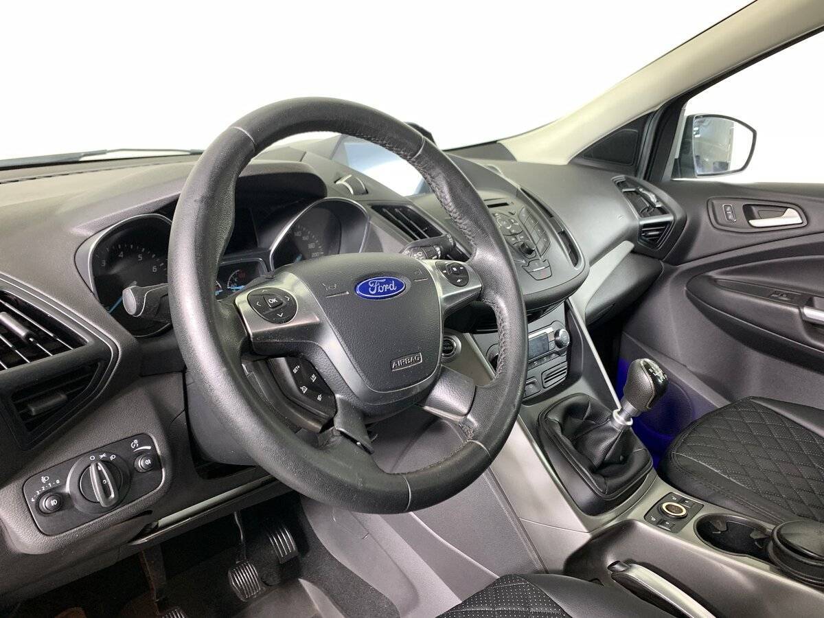 Купить Ford Kuga с пробегом. Фото: #10