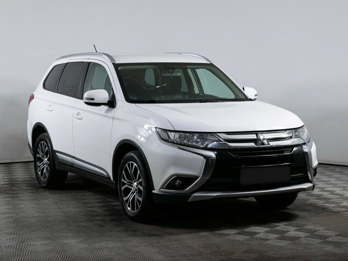 Купить Mitsubishi Outlander с пробегом. Фото: #2