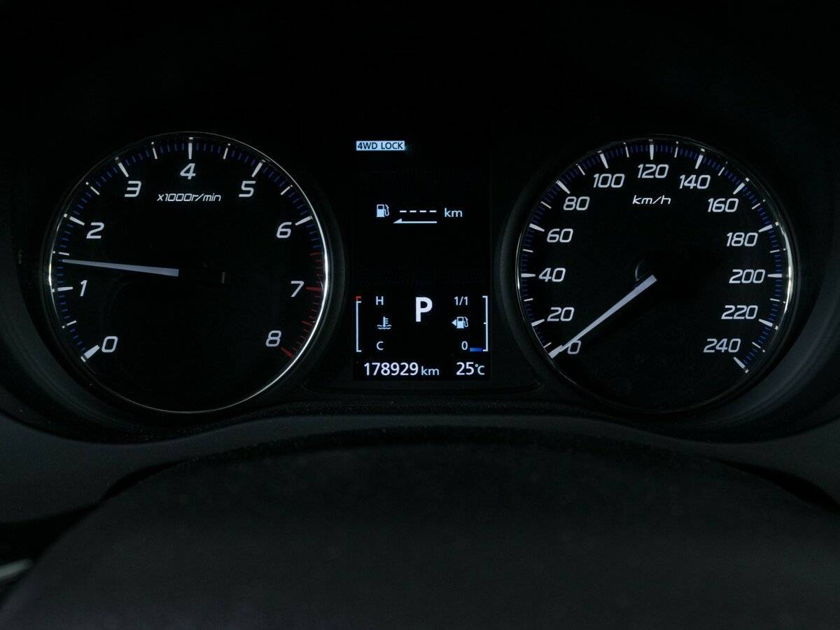 Купить Mitsubishi Outlander с пробегом. Фото: #12